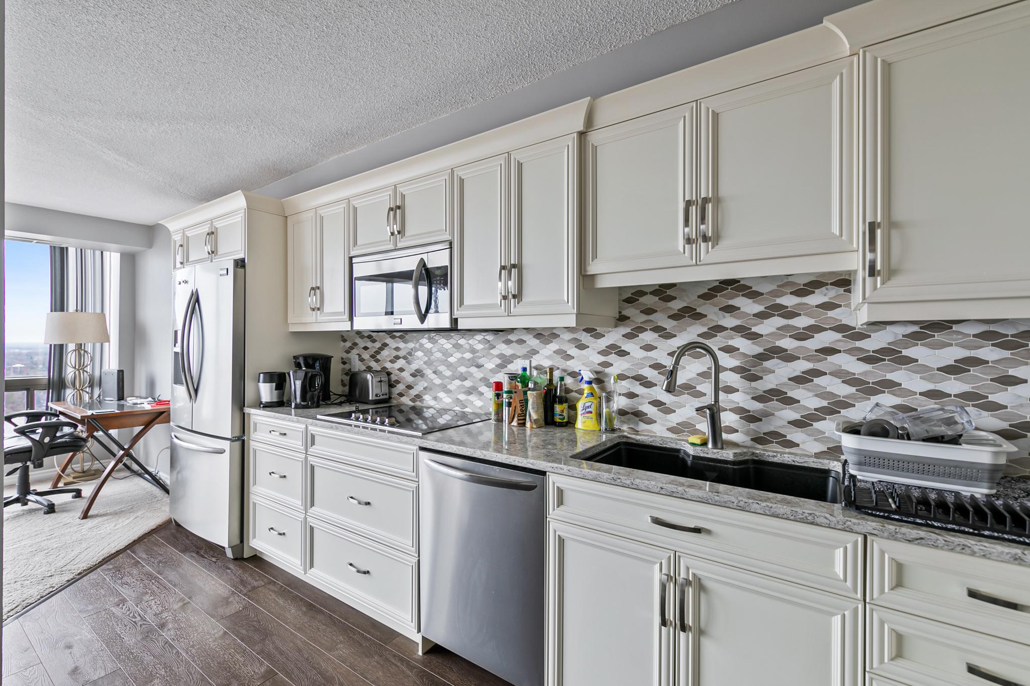 150 Park St W thumbnail 6