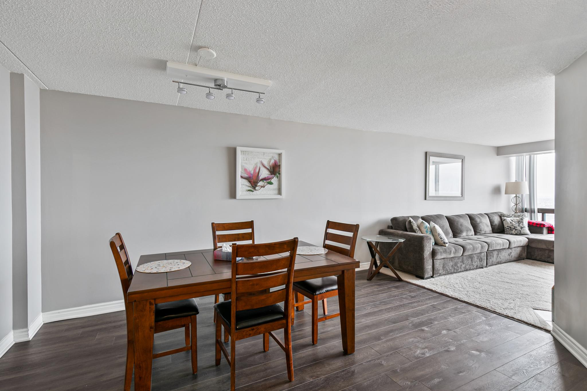 150 Park St W thumbnail 3